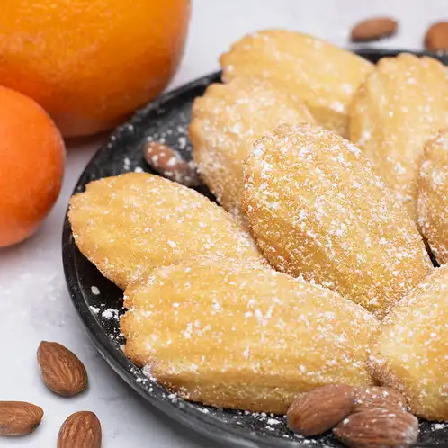 Amaretto_Madeleines_1x1