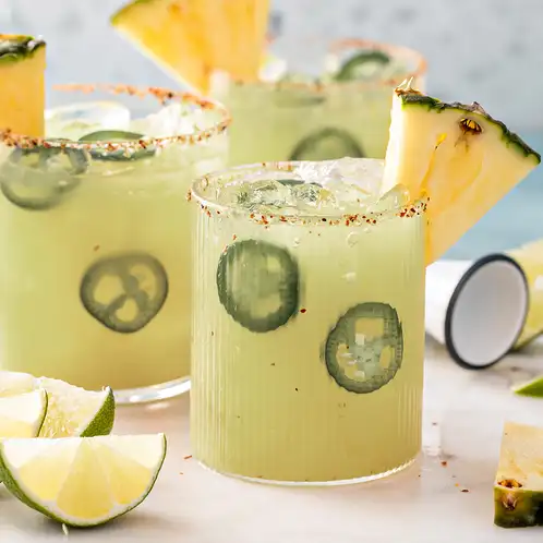 Fiesta-Pineapple-Margarita-1x1-1