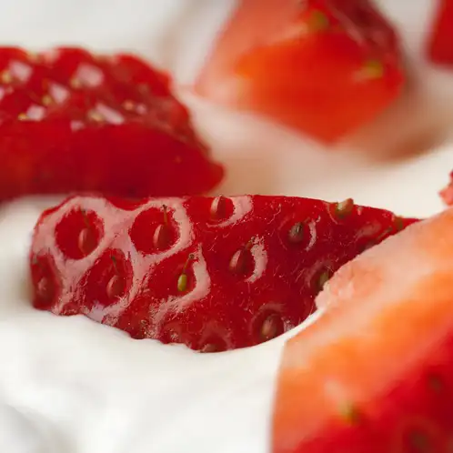 strawberries-and-cream-web