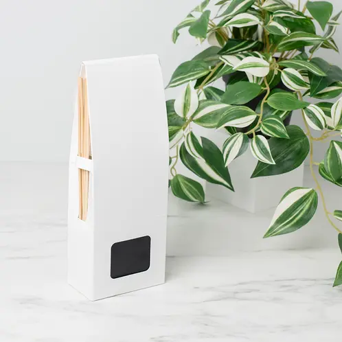 white_reed_diffuser_box_large_lifestyle